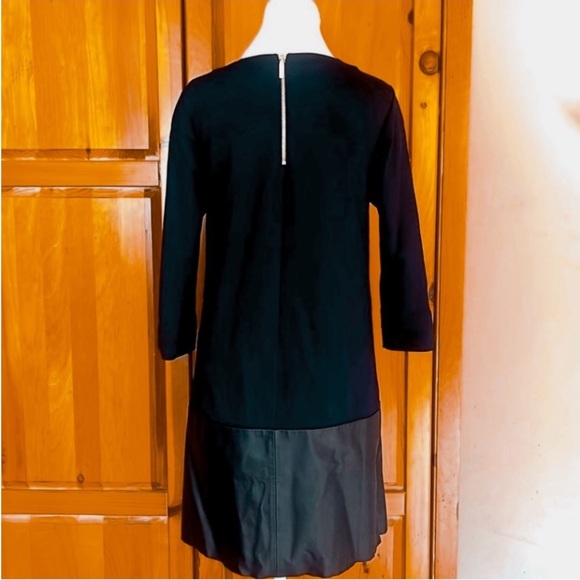 Ted Baker Chic Black Long Sleeve Dress with Faux Leather Detail Sz US 2 Or Ted 0 - Picture 4 of 8